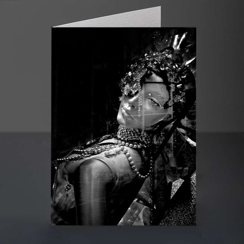 12- Mannequins Card Design 006-24