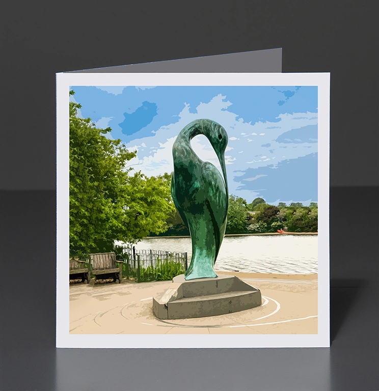 55- Display LONDON ISIS SCULPTURE 02